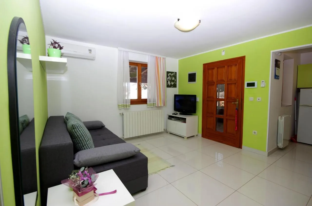 Guest house Bizjak Vinkuran 3*,